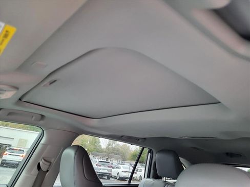 Used 2022 Toyota Highlander Limited image 13