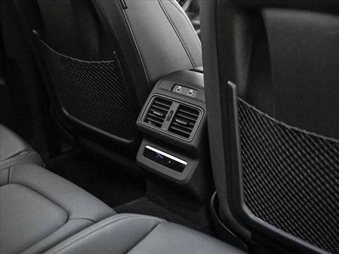 Certified 2025 Audi Q5 Premium w/ Convenience Package image 18