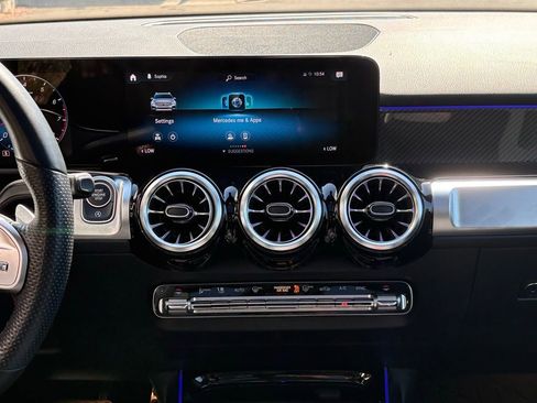 Used 2023 Mercedes-Benz GLB 250 4MATIC image 14