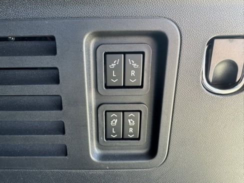 Certified 2024 Chevrolet Traverse RS w/ LPO, Floor Liner Package image 10