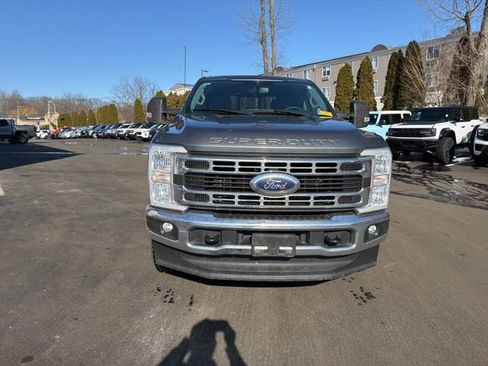 Used 2023 Ford F250 XLT image 2