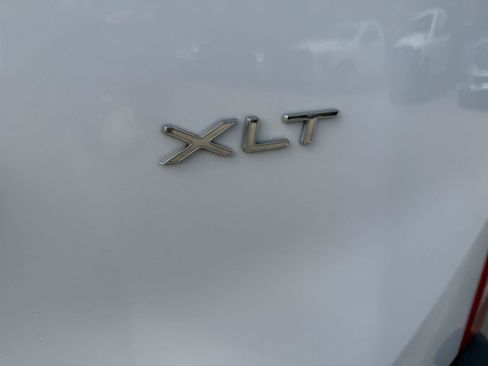 Used 2023 Ford Transit 350 XLT RWD image 18