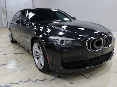 Used 2012 BMW 750Li image 4