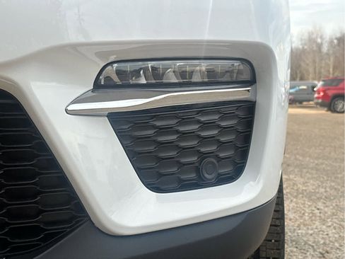 New 2025 Jeep Grand Cherokee Limited w/ Luxury Tech Group II image 11