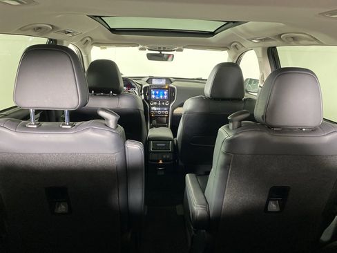 Used 2022 Subaru Ascent Limited w/ Technology Package image 18