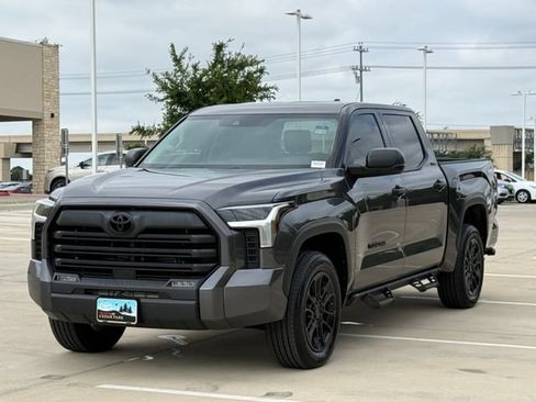 Used 2023 Toyota Tundra SR5 AWD/4WD image 28