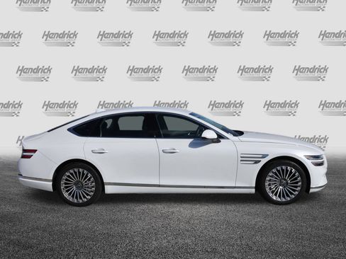 Used 2024 Genesis G80 image 10