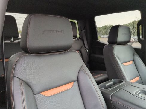 Used 2021 GMC Sierra 1500 AT4 w/ Driver Alert Package I AWD/4WD image 7