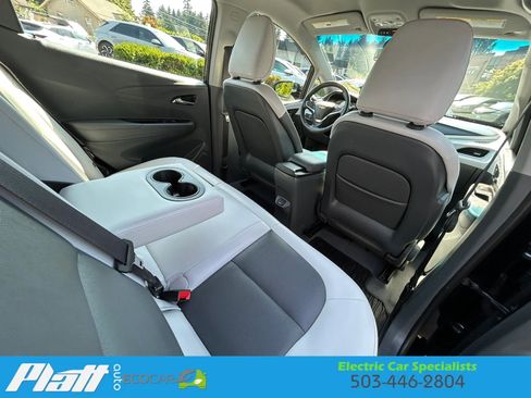Used 2017 Chevrolet Bolt Premier w/ Driver Confidence II Package FWD image 30