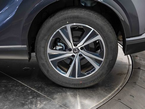 Used 2024 Lexus RX 350 Premium w/ Accessory Package (Z1) FWD image 10