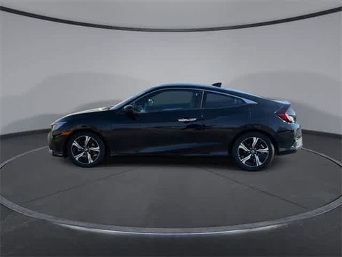 Used 2017 Honda Civic Touring image 4