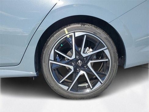 New 2025 Nissan Sentra SR w/ SR Premium Package image 7