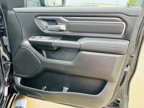 Used 2025 RAM 1500 Big Horn AWD/4WD image 31