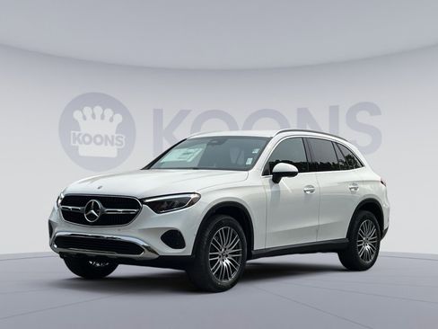 Certified 2025 Mercedes-Benz GLC 300 4MATIC image 1