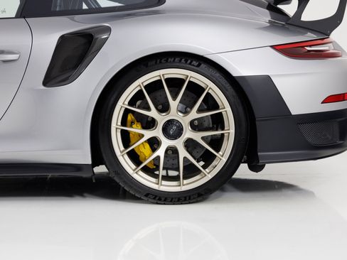 Used 2018 Porsche 911 GT2 RS RWD image 11