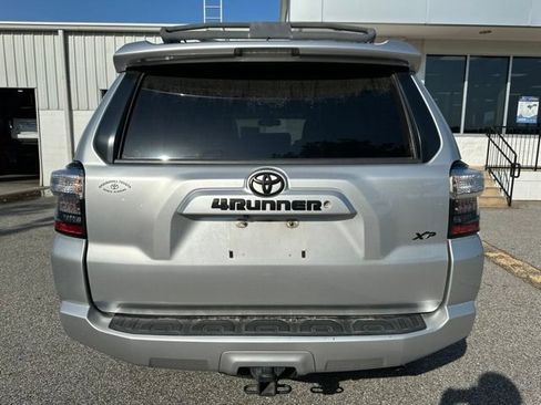 Used 2018 Toyota 4Runner SR5 Premium RWD image 4