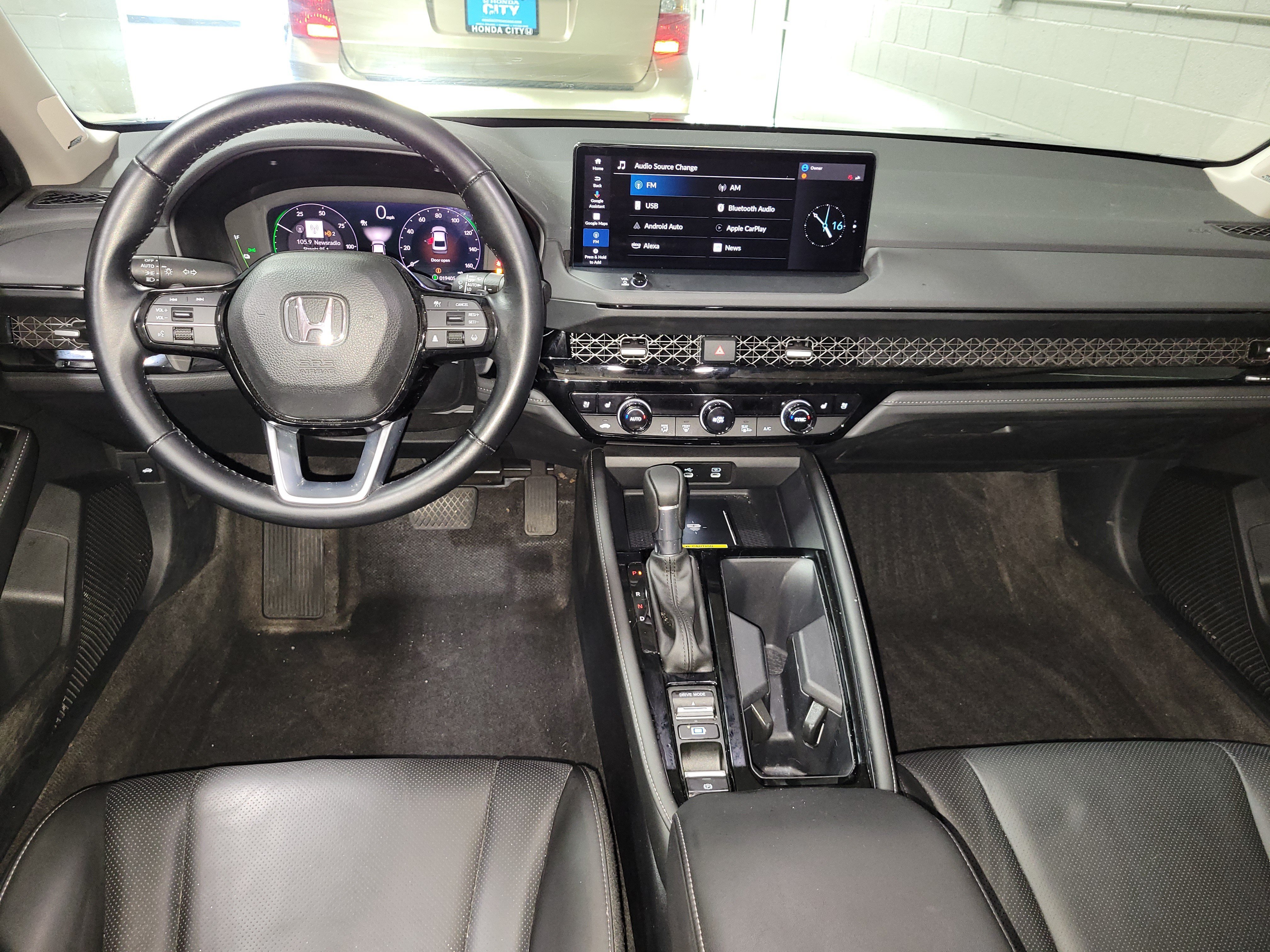 Used 2024 Honda Accord Touring image 12