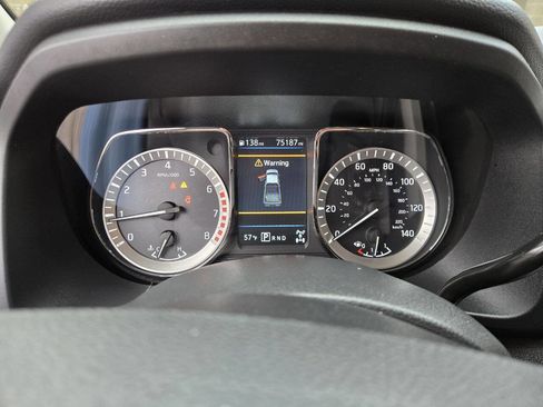 Used 2019 Nissan Titan PRO-4X image 13