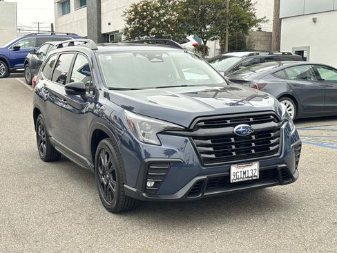 Certified 2023 Subaru Ascent Onyx Edition AWD/4WD image 3