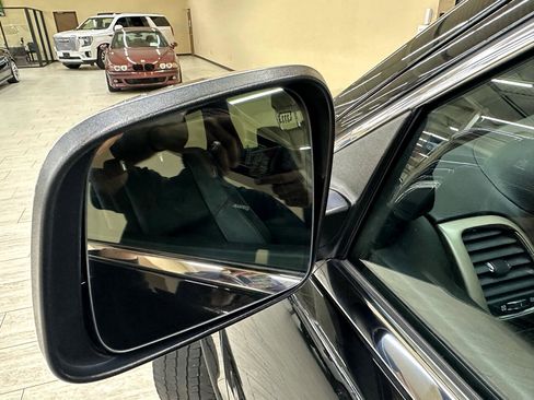 Used 2015 Jeep Grand Cherokee Overland image 16