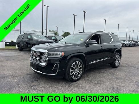 Used 2023 GMC Acadia Denali w/ Denali Ultimate Package AWD/4WD image 7