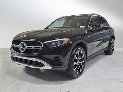Used 2025 Mercedes-Benz GLC 350e 4MATIC image 7