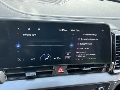 Used 2023 Kia Sportage EX image 21