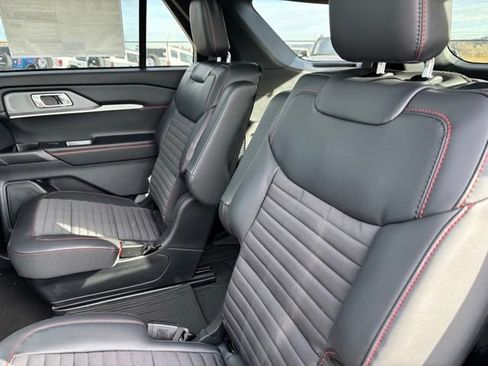 New 2026 Ford Explorer ST-Line w/ ST-Line Street Pack AWD/4WD image 15