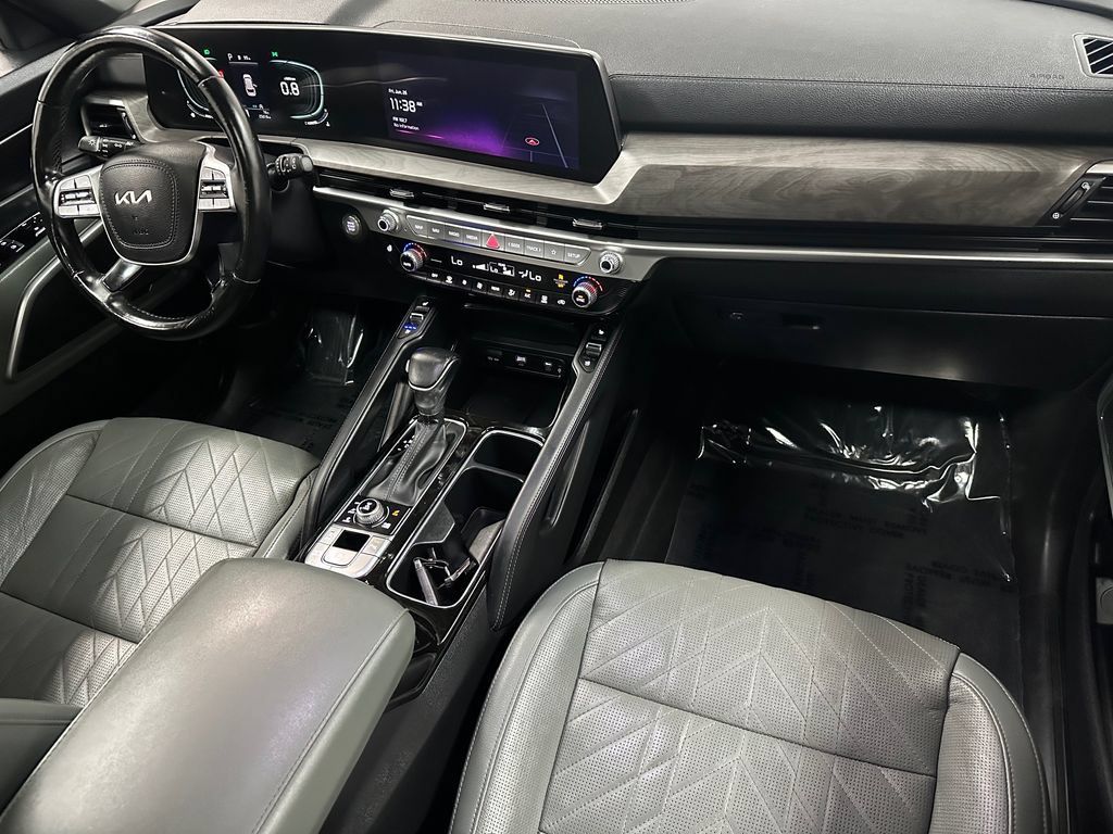 Used 2023 Kia Telluride AWD image 12