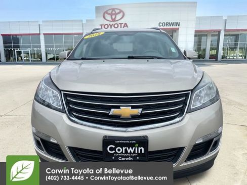 Used 2016 Chevrolet Traverse LT w/ Style and Technology Package FWD image 15