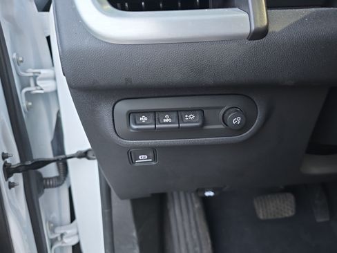 Used 2023 GMC Terrain SLT w/ Tech Package AWD/4WD image 24