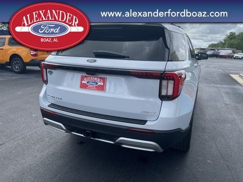 Used 2025 Ford Explorer Platinum w/ LUX Leather Package AWD/4WD image 6