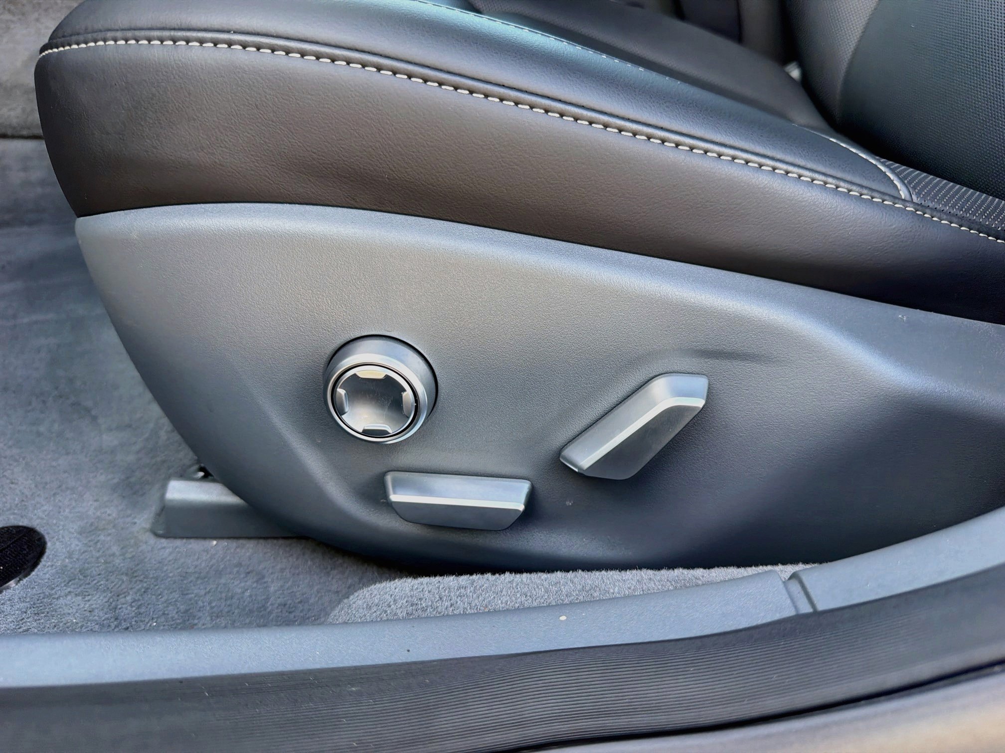Used 2024 Lucid Air Touring AWD/4WD image 24