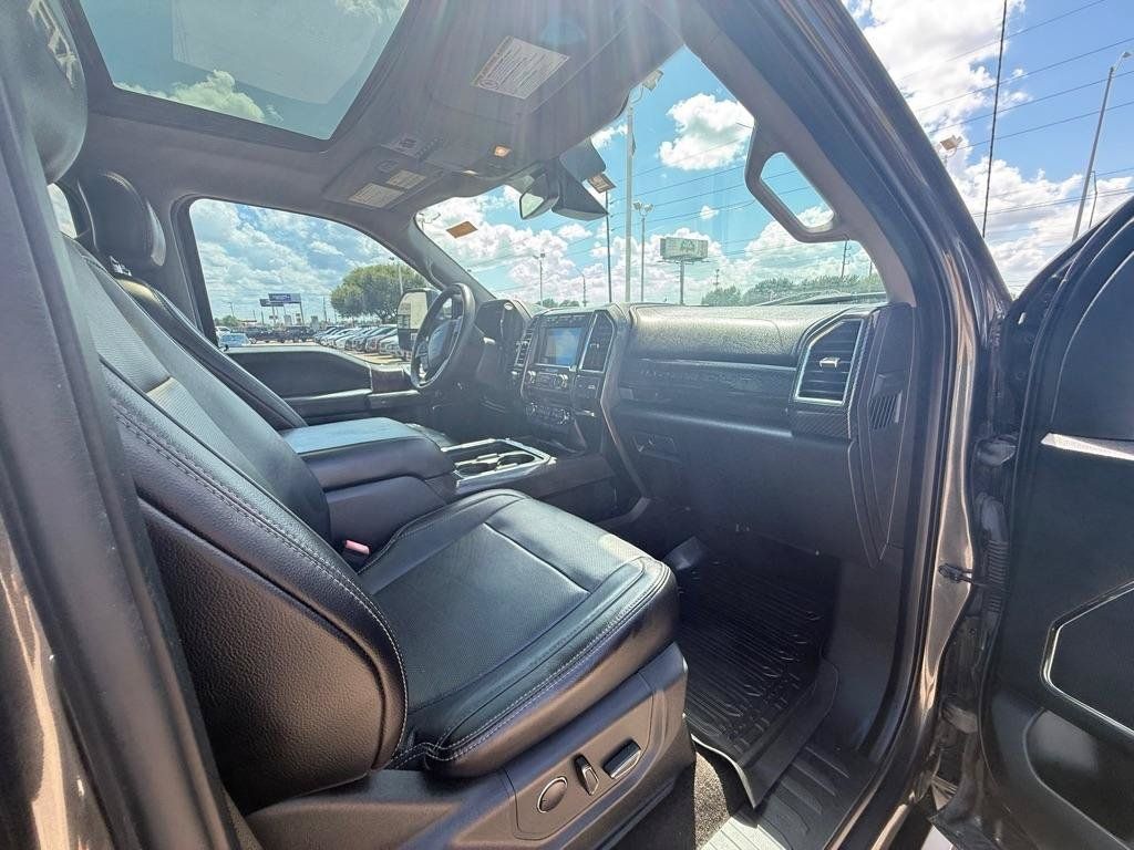 Used 2018 Ford F250 Lariat w/ Lariat Ultimate Package AWD/4WD image 18