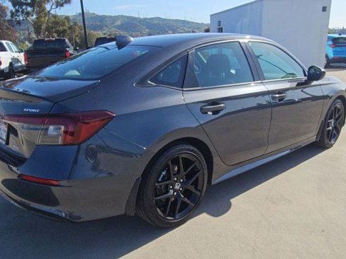 Used 2025 Honda Civic Sport Touring image 8