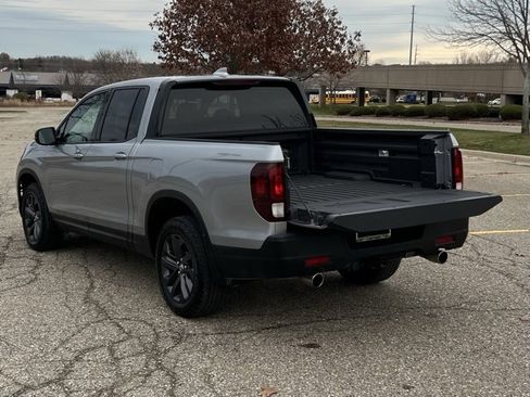 Certified 2024 Honda Ridgeline Sport image 12