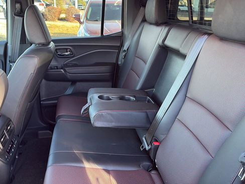 Certified 2025 Honda Ridgeline Black Edition image 16