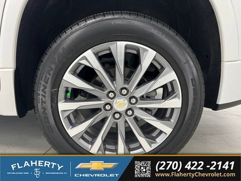 Used 2023 Chevrolet Traverse Premier AWD/4WD image 20