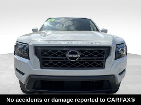 Used 2024 Nissan Frontier SV AWD/4WD image 2