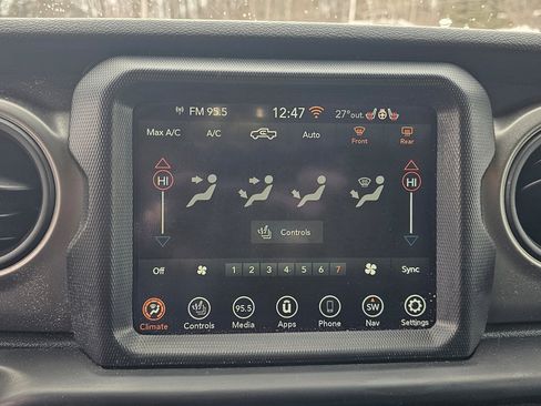 Used 2021 Jeep Gladiator Willys image 27