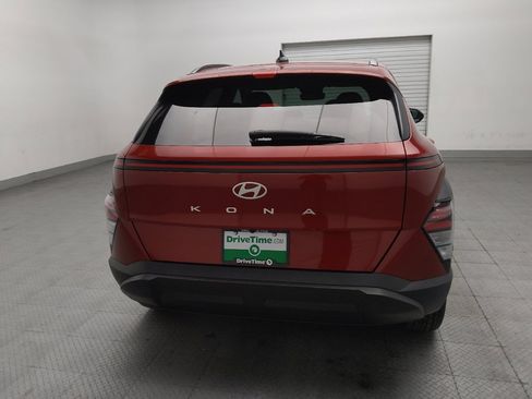 Used 2025 Hyundai Kona SEL FWD image 7
