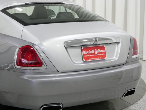Used 2015 Rolls-Royce Wraith image 39