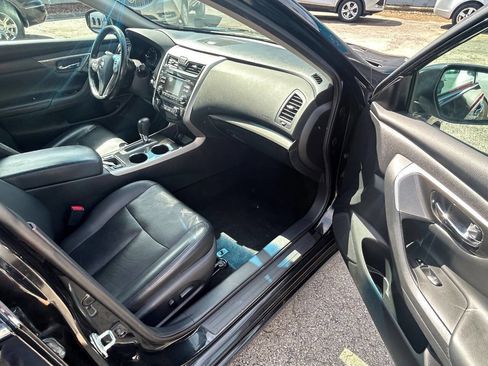 Used 2015 Nissan Altima 2.5 SL FWD image 9