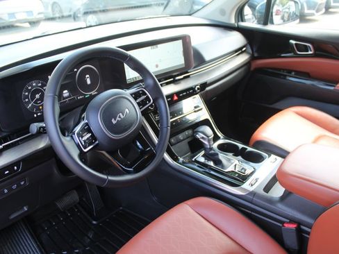 Used 2024 Kia Carnival SX FWD image 30