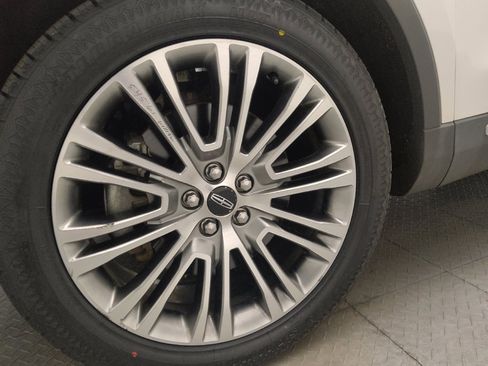 Used 2016 Lincoln MKX Reserve w/ Enhanced Security Package image 31