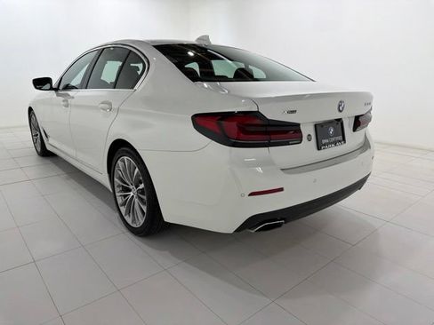 Certified 2023 BMW 530i xDrive w/ Convenience Package AWD/4WD image 3