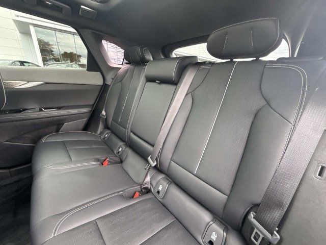 Certified 2025 Cadillac Optiq Luxury 2 w/ LPO, Floor Liner Package AWD/4WD image 30