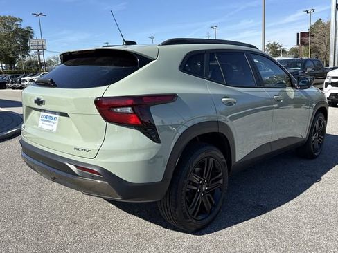 New 2026 Chevrolet Trax ACTIV w/ Sunroof Package image 3