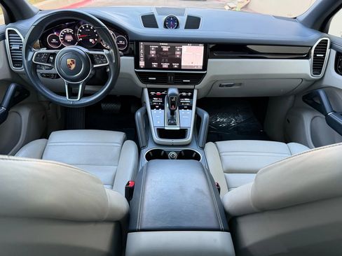 Used 2019 Porsche Cayenne image 13