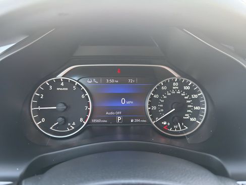Certified 2024 Nissan Murano SV w/ SV Midnight Edition Package AWD/4WD image 17